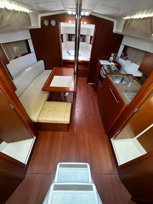 Beneteau Oceanis 38.1 | Ida