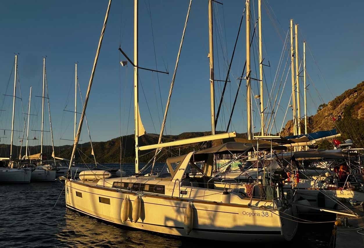 Beneteau Oceanis 38.1 | Ida