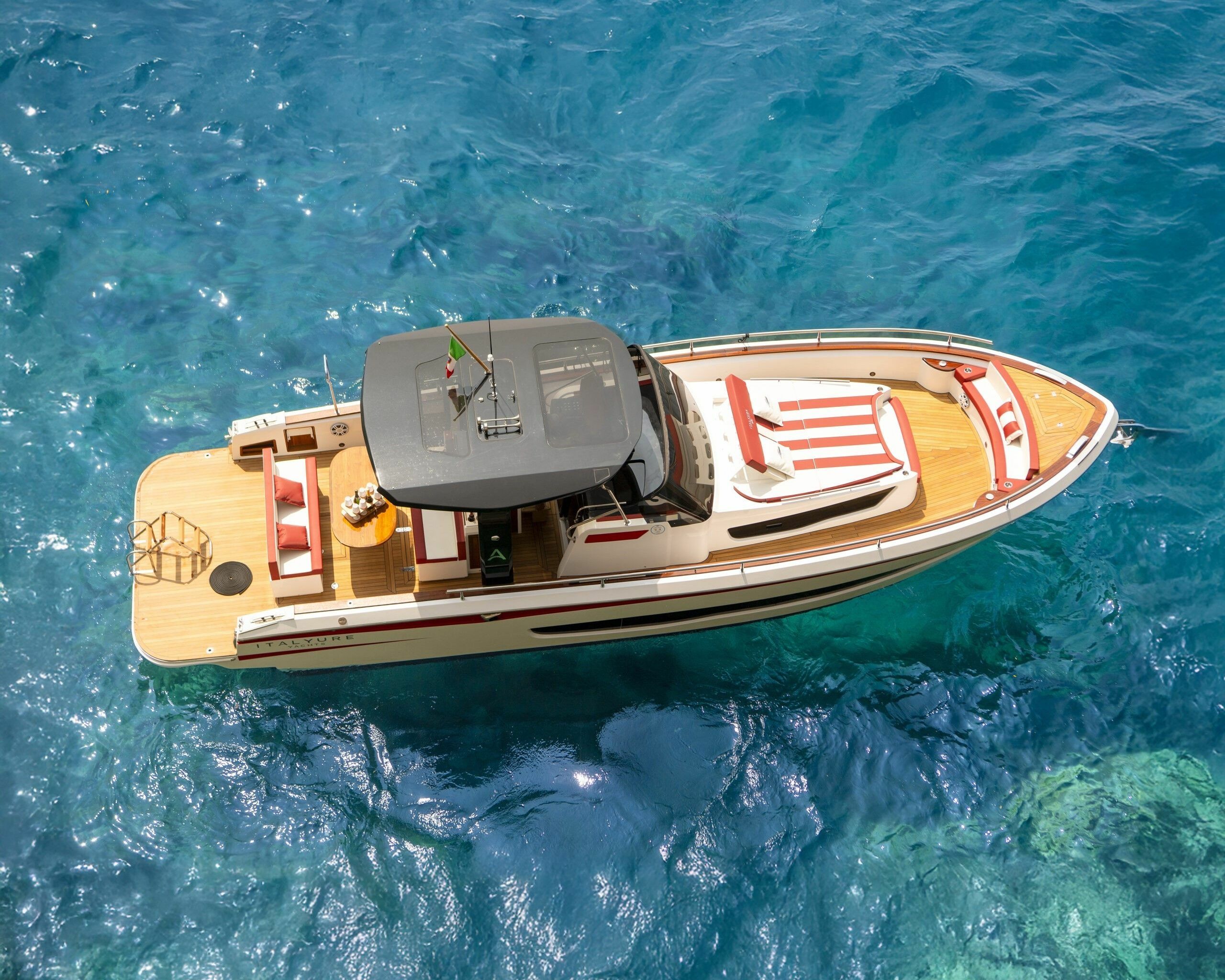 Italyure 38 | Luna Rossa