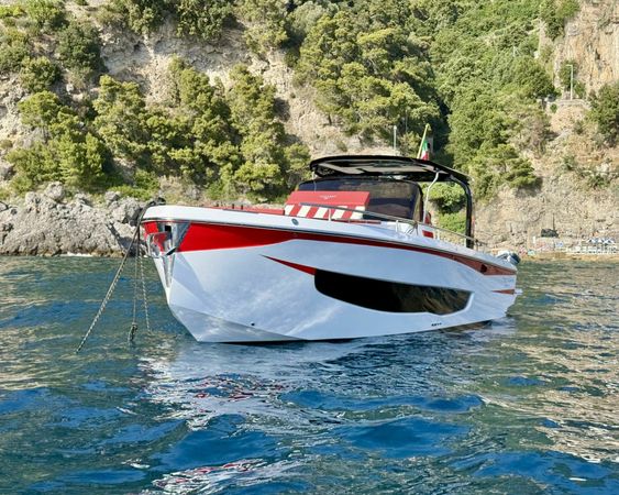 Italyure 38 | Luna Rossa