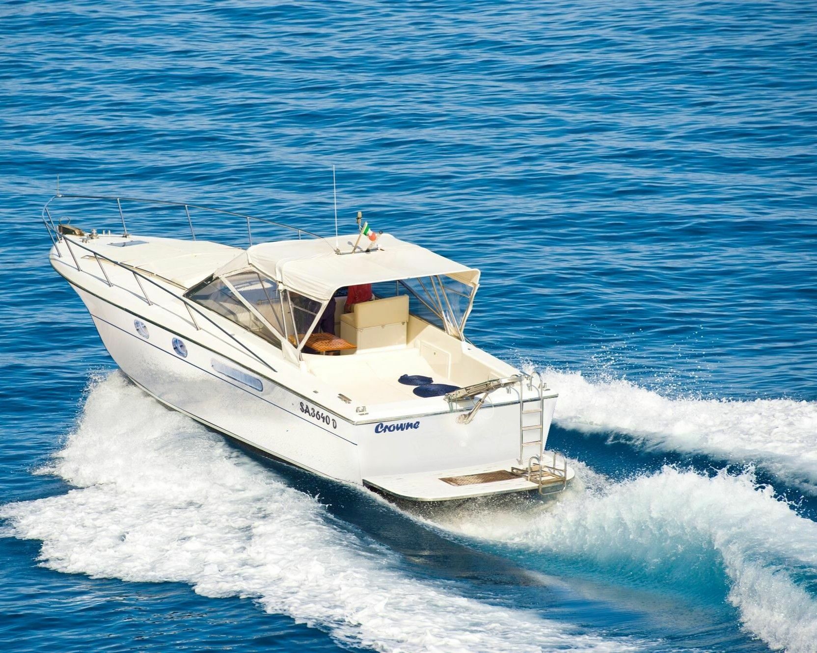 Baia 40 | Crowne