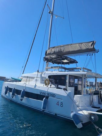 Bali 4.8 | Tiche