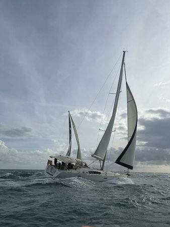 Beneteau Oceanis 50 | Candela