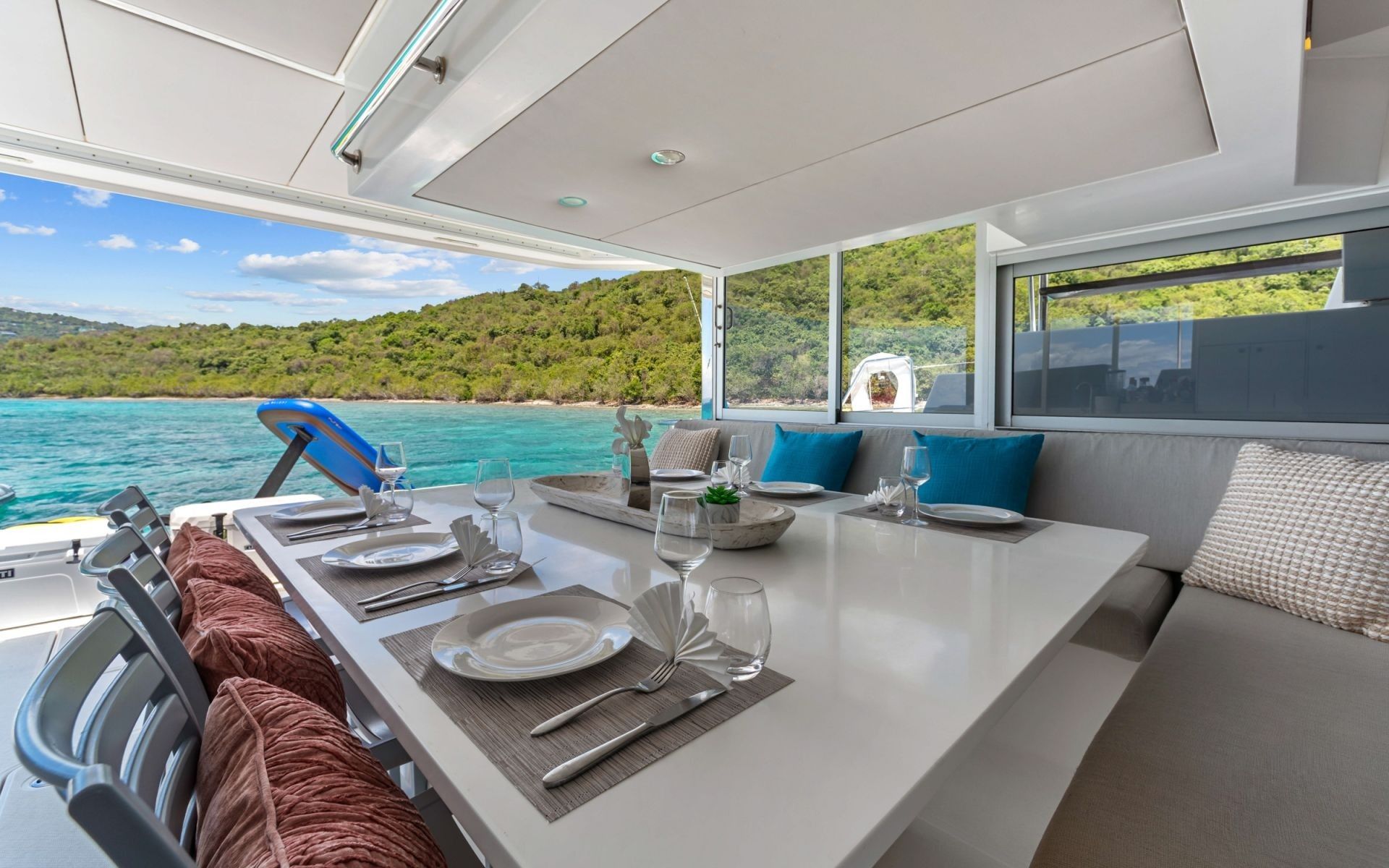 Voyage 590 Electric | Celestine