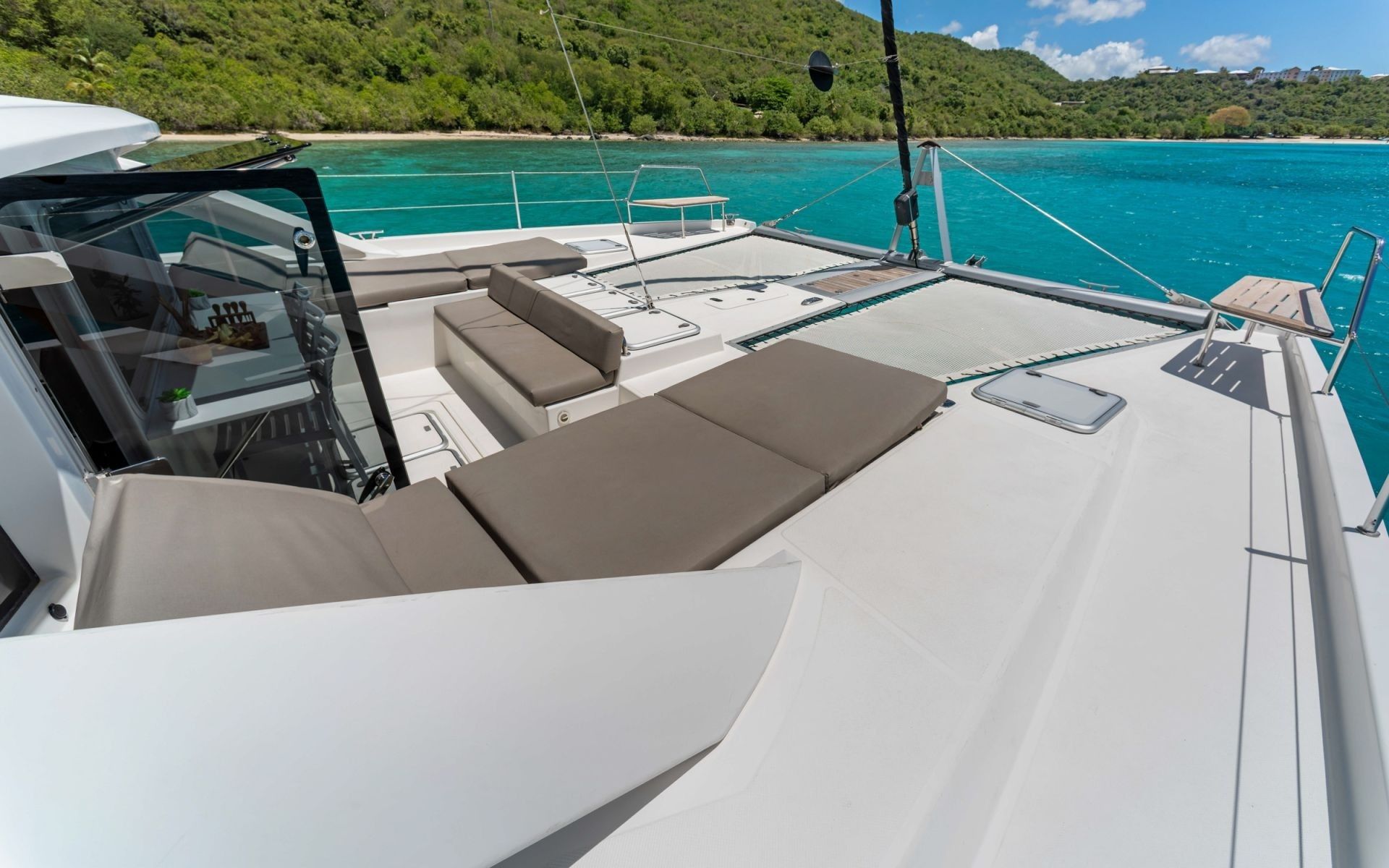 Voyage 590 Electric | Celestine