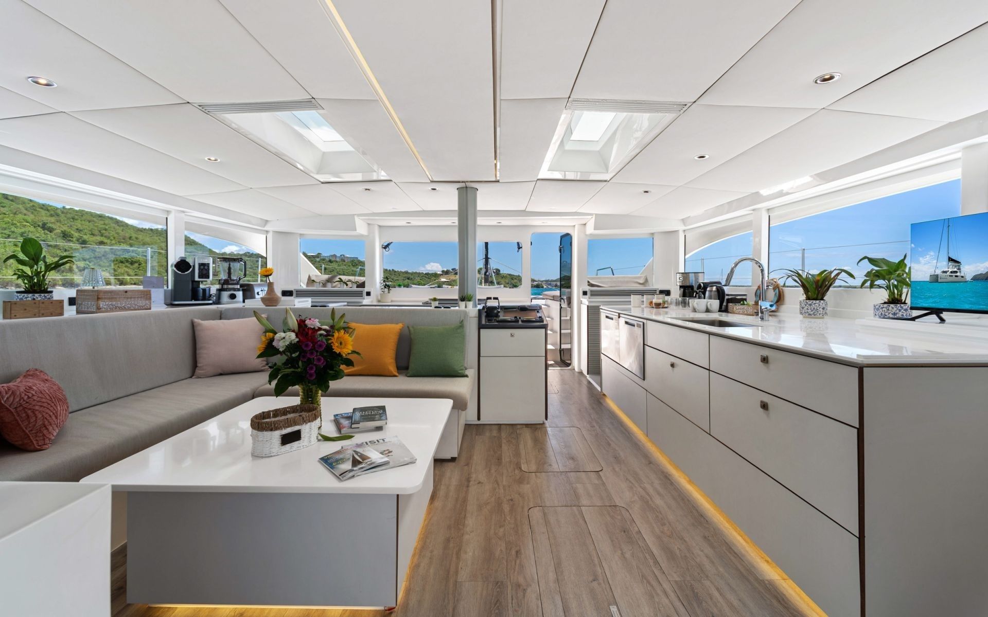 Voyage 590 Electric | Celestine