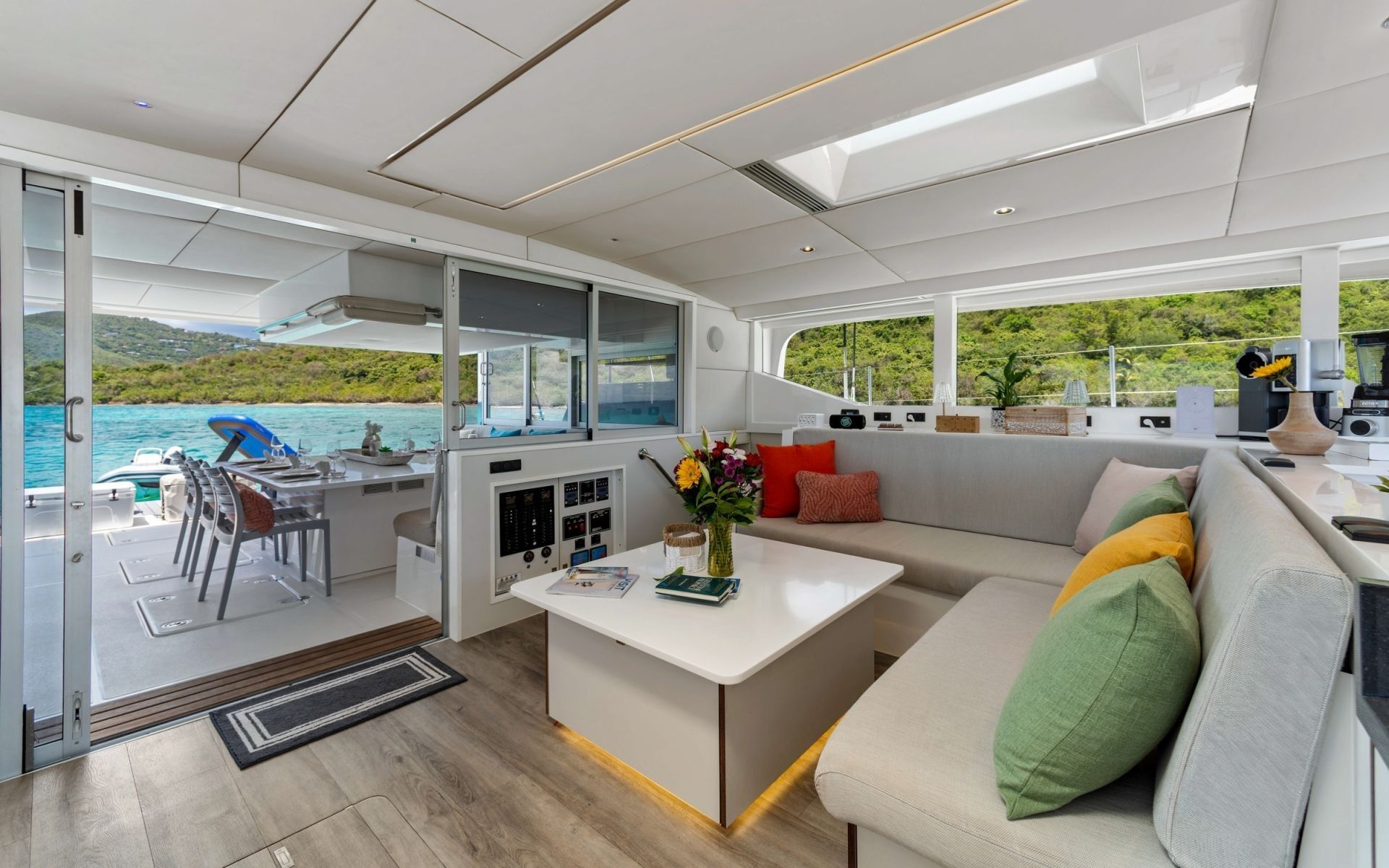 Voyage 590 Electric | Celestine
