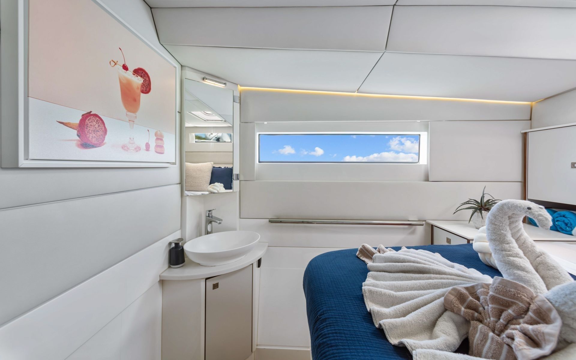 Voyage 590 Electric | Celestine