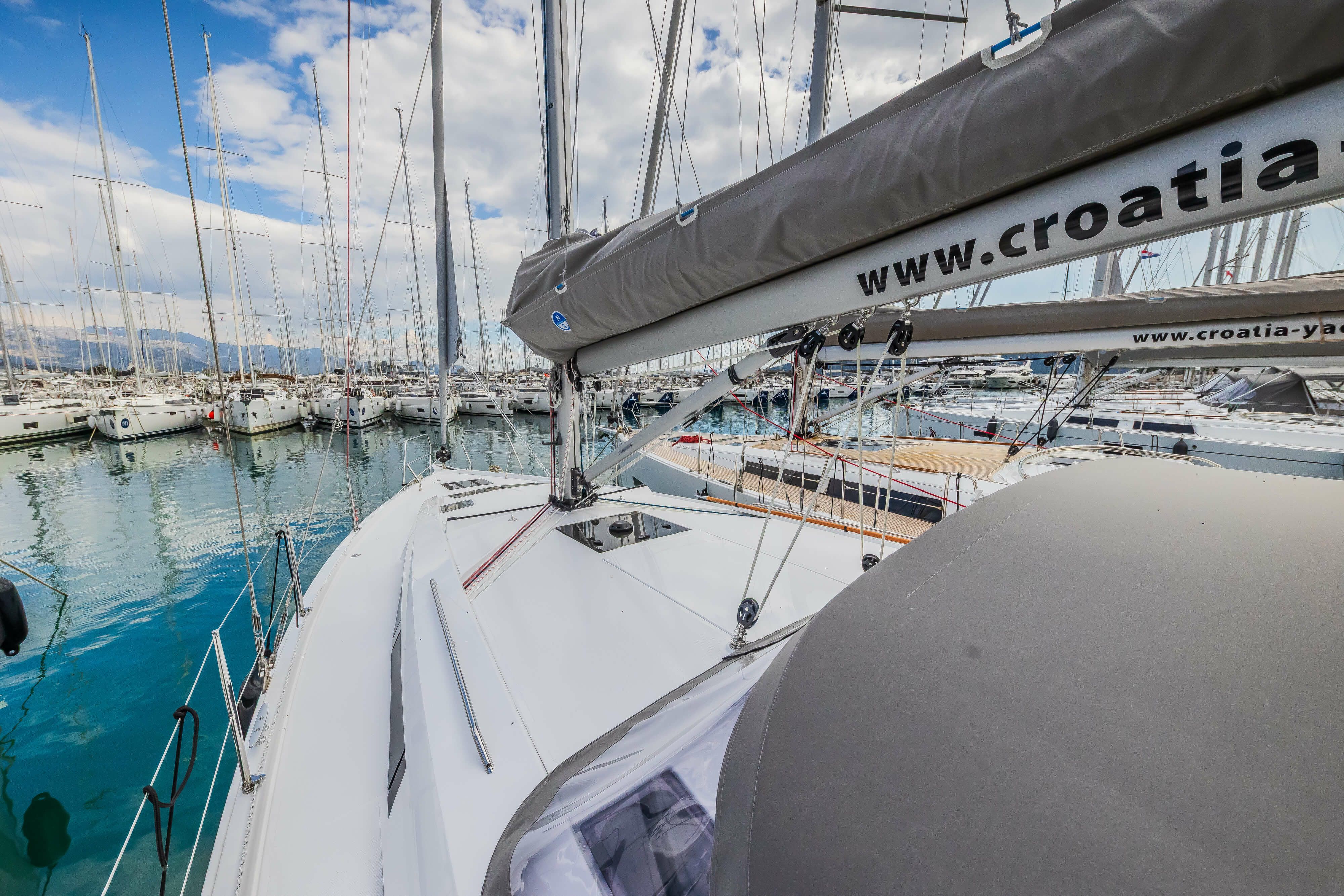 Hanse 410 | Catch Me If You Can