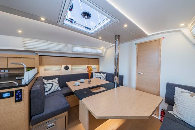 Hanse 410 | Catch Me If You Can