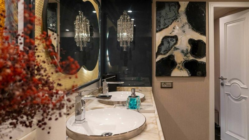 Custom Built 115 | Den Den