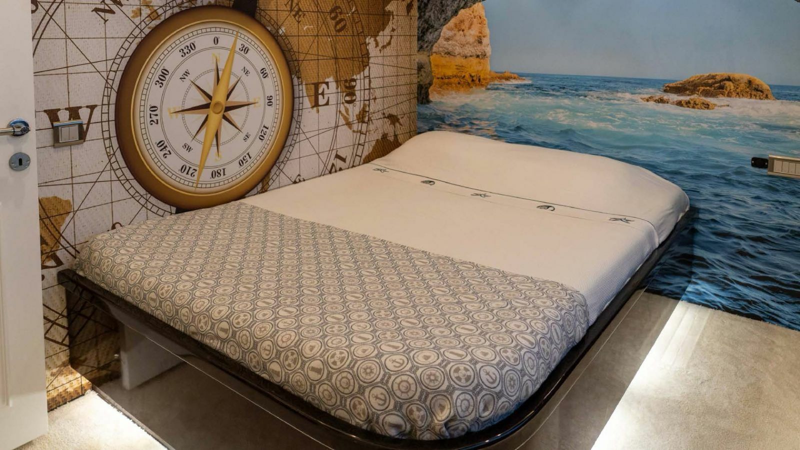 Custom Built 115 | Den Den