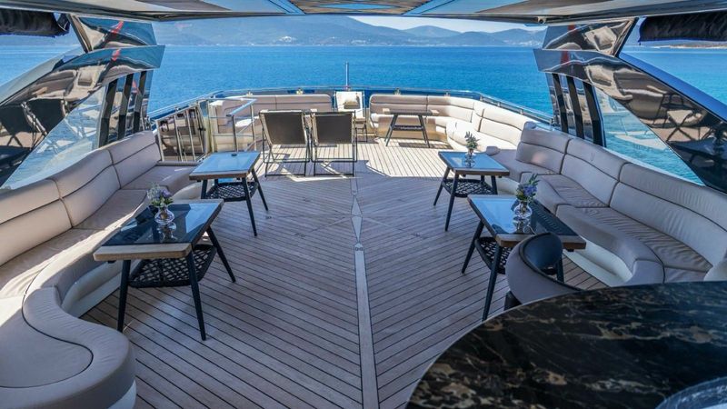 Custom Built 115 | Den Den