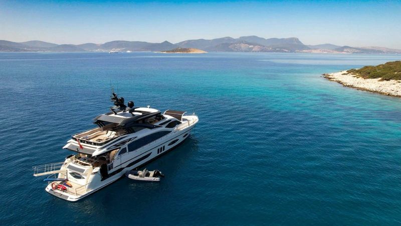 Custom Built 115 | Den Den