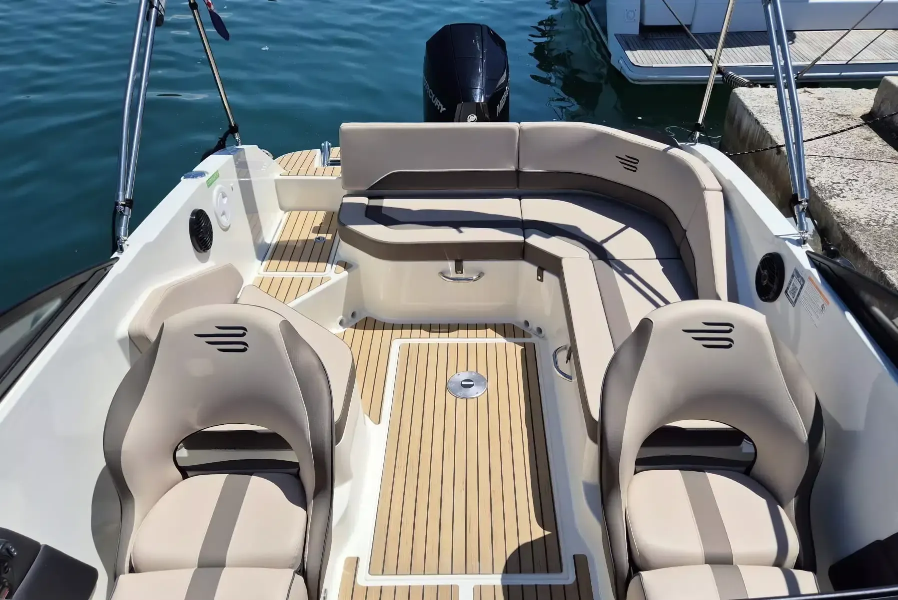 Bayliner V20 Bowrider | 25