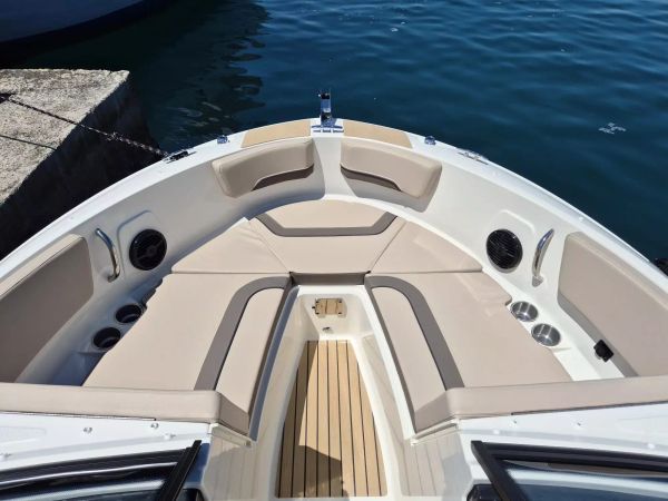 Bayliner V20 Bowrider | 25