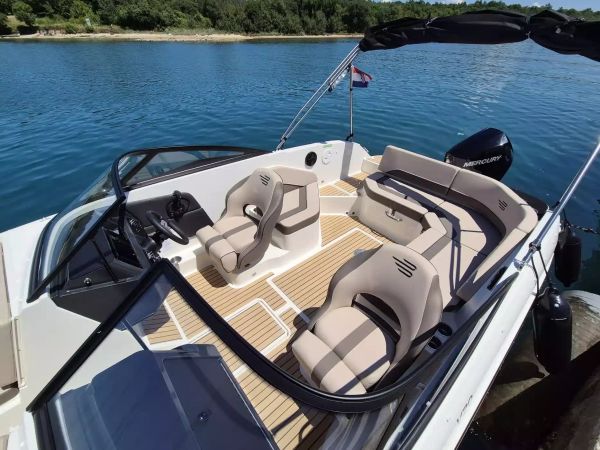 Bayliner V20 Bowrider | 25