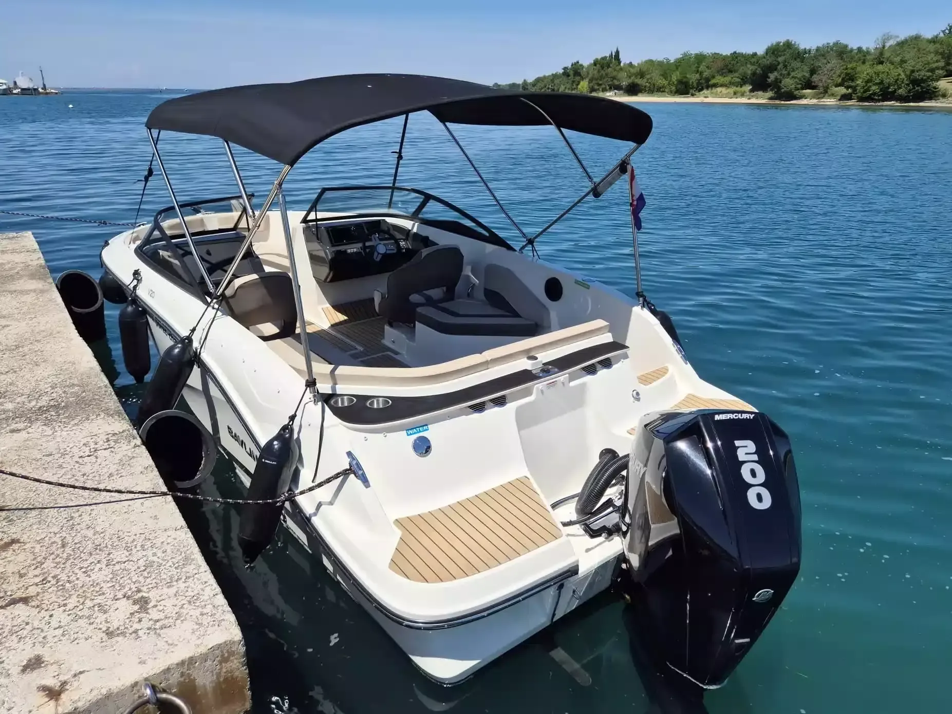 Bayliner V20 Bowrider | 25