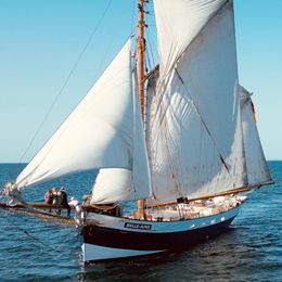 Custom Built 125 | Belle Amie