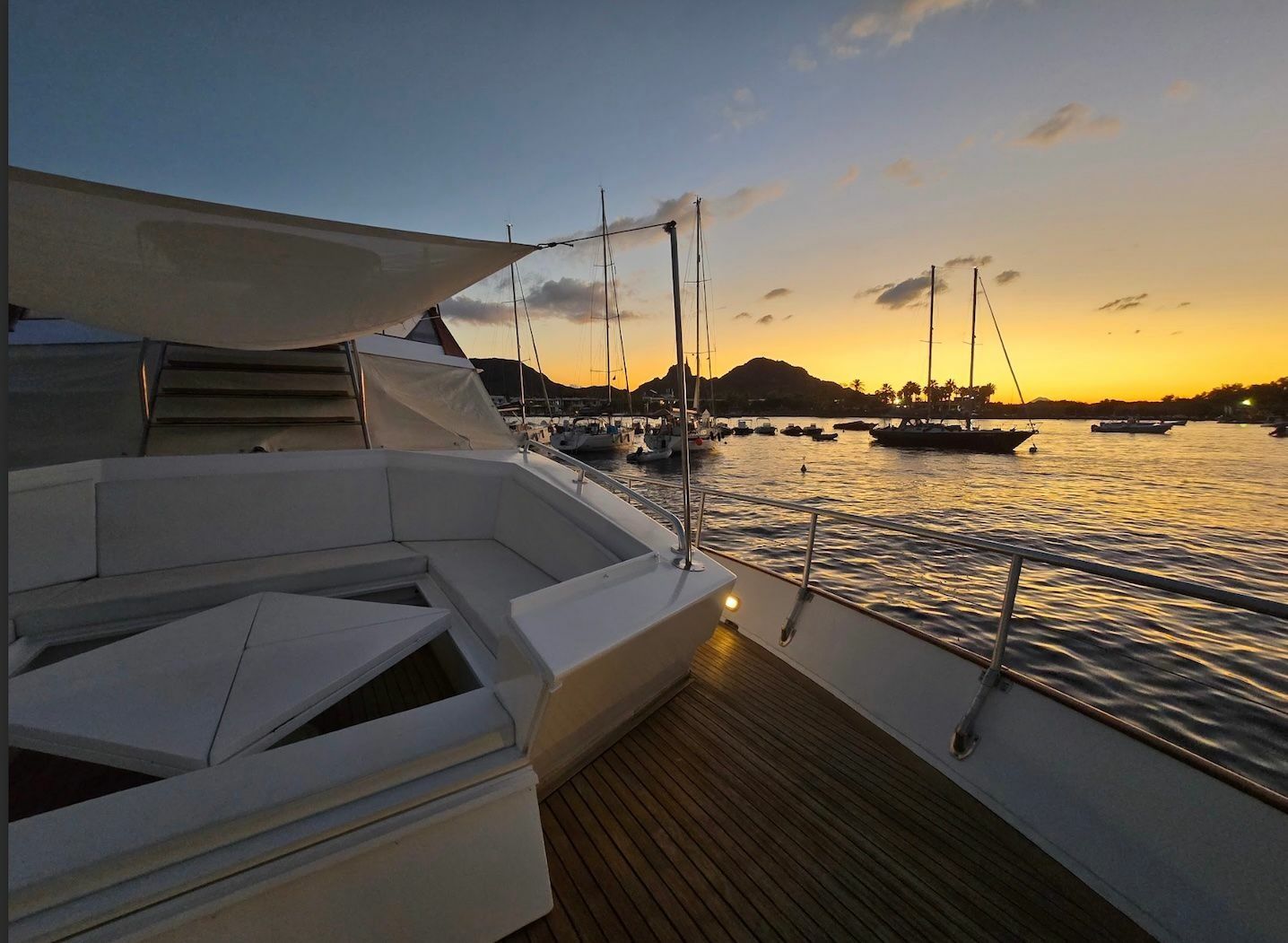 Cantieri di Pisa Akhir 20 | Camida