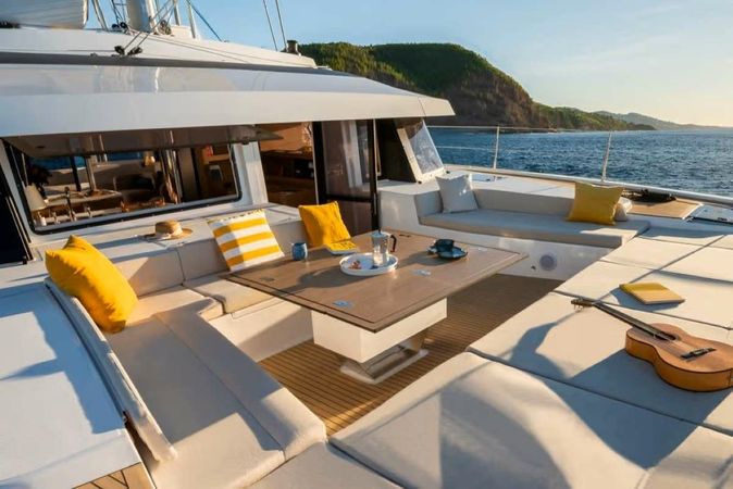 Bali 5.8 | Endeavour