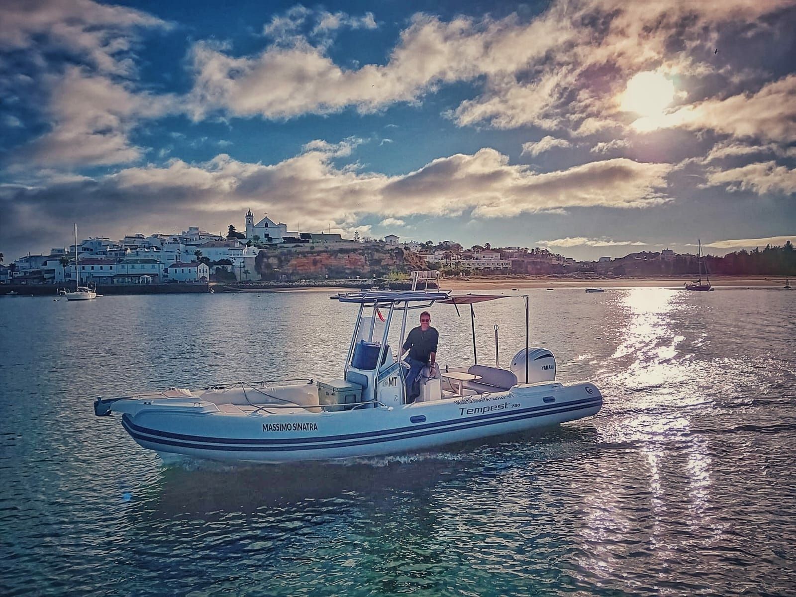 Capelli Tempest 750 | Massimo Sinatra