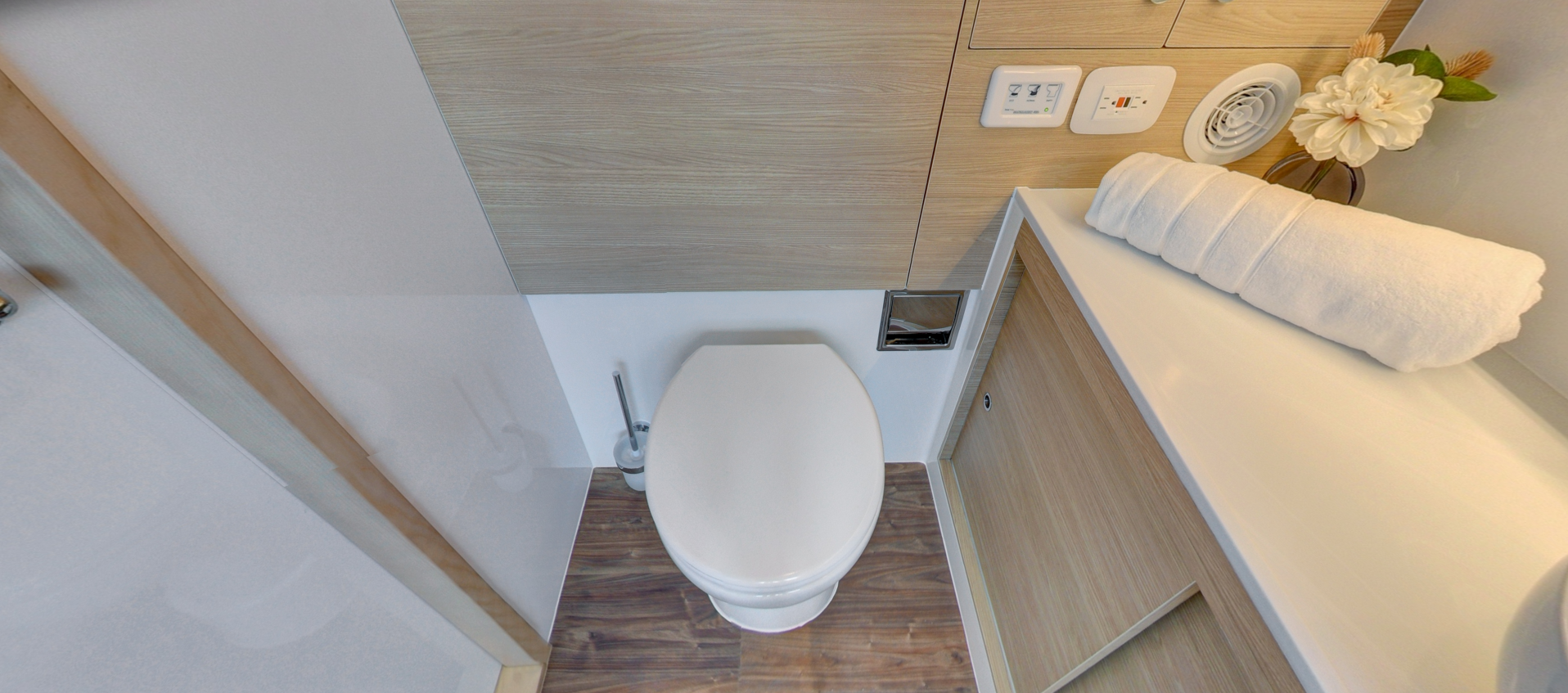 Aquila 50 | Infinity 1