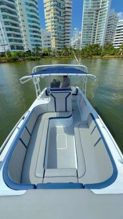 Mako 32 | Bugs Bunny