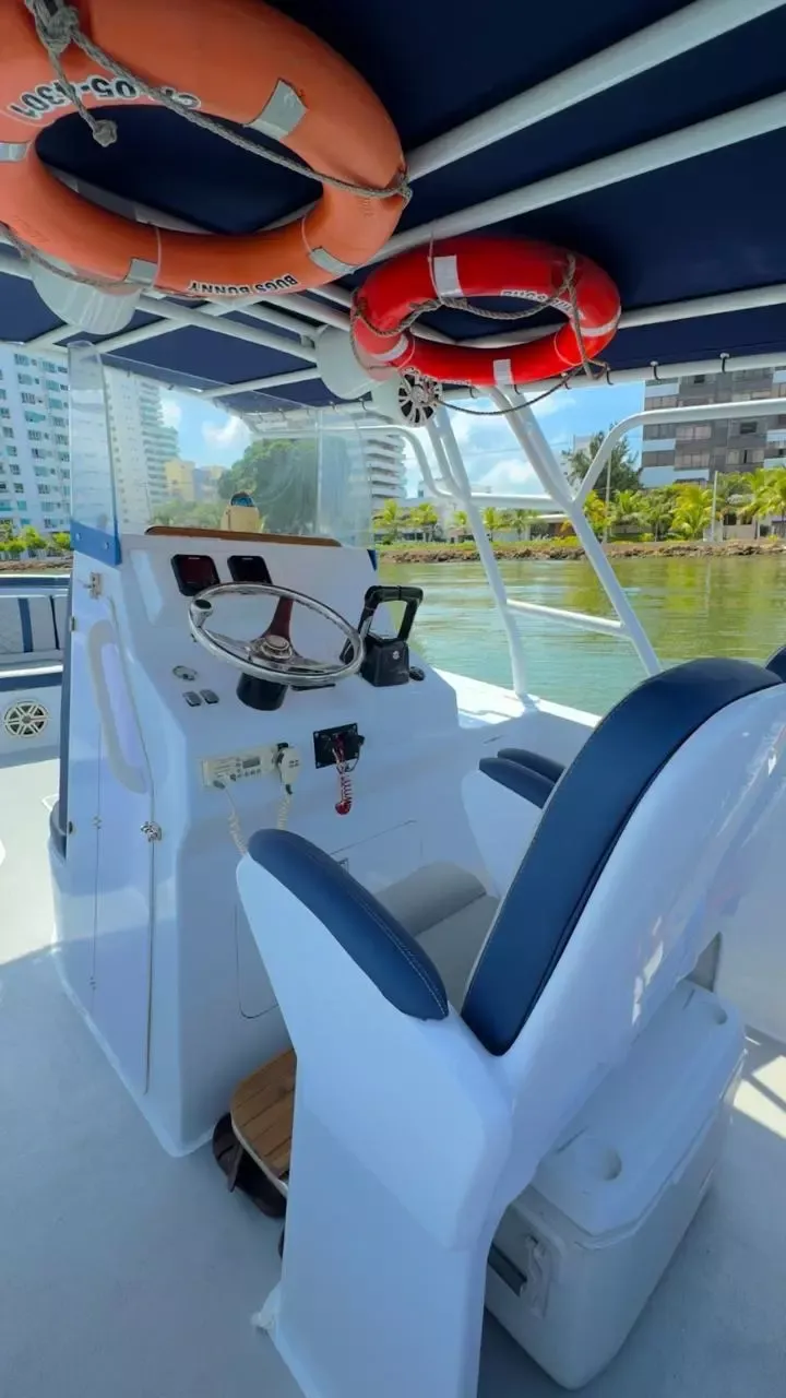 Mako 32 | Bugs Bunny