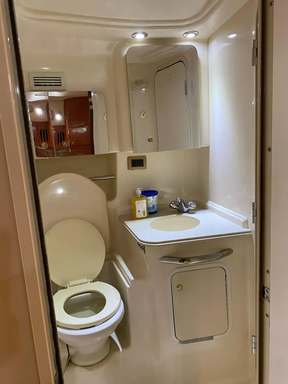 Sea Ray 440 | After You