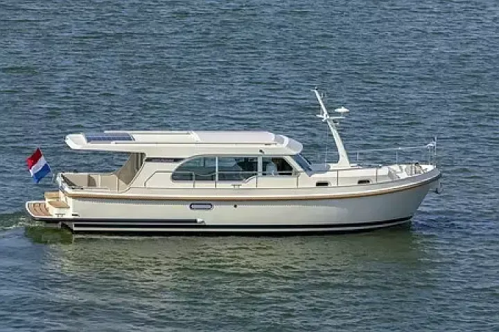 Linssen GS 34.9 Sedan | Salida