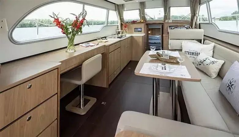 Linssen GS 34.9 Sedan | Salida