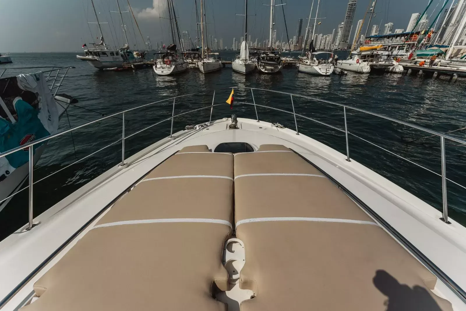 Sea Ray 580 | Blue Land
