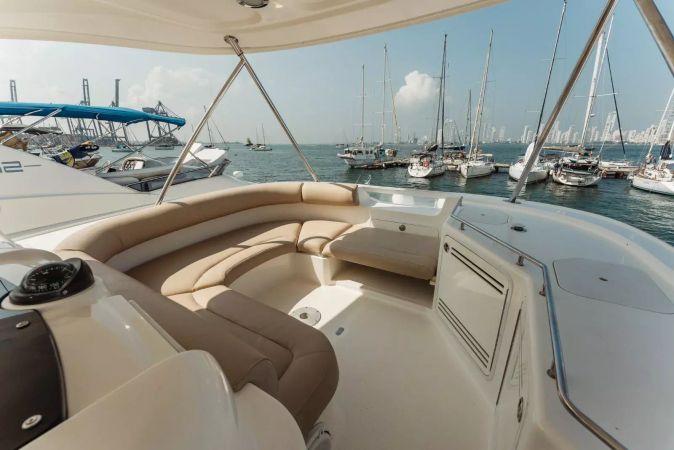 Sea Ray 580 | Blue Land