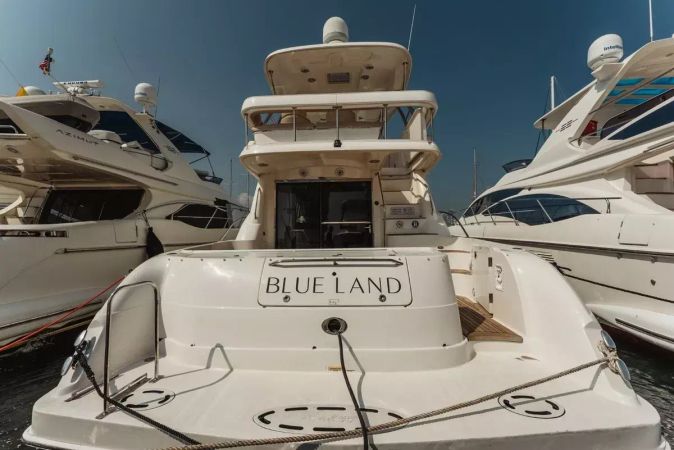 Sea Ray 580 | Blue Land