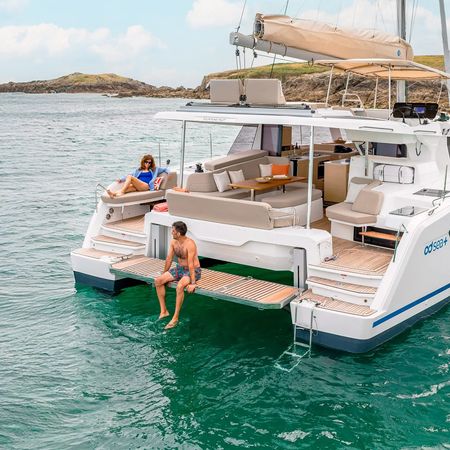 Fountaine Pajot New 41 | Halo