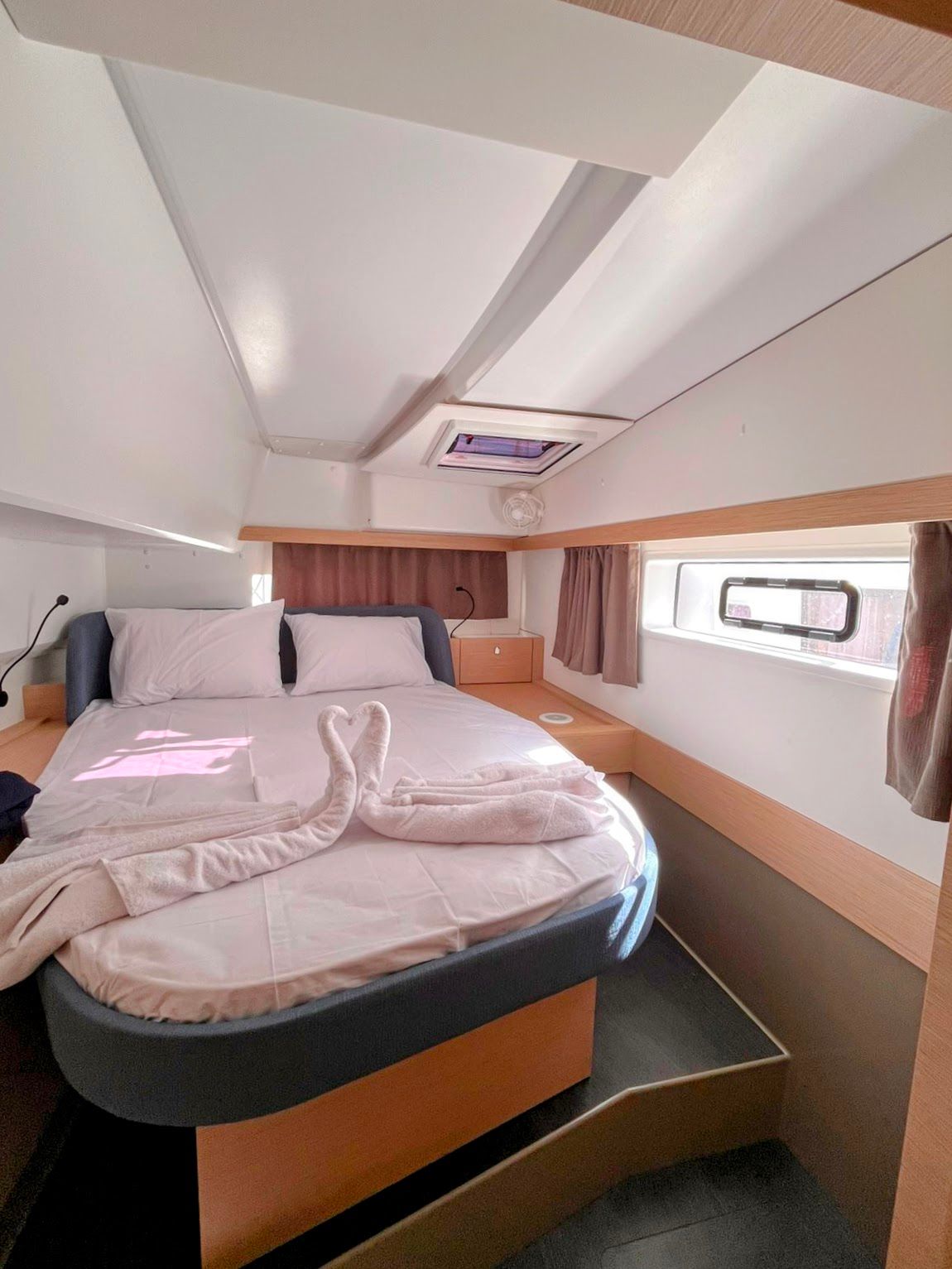 Fountaine Pajot New 41 | Halo