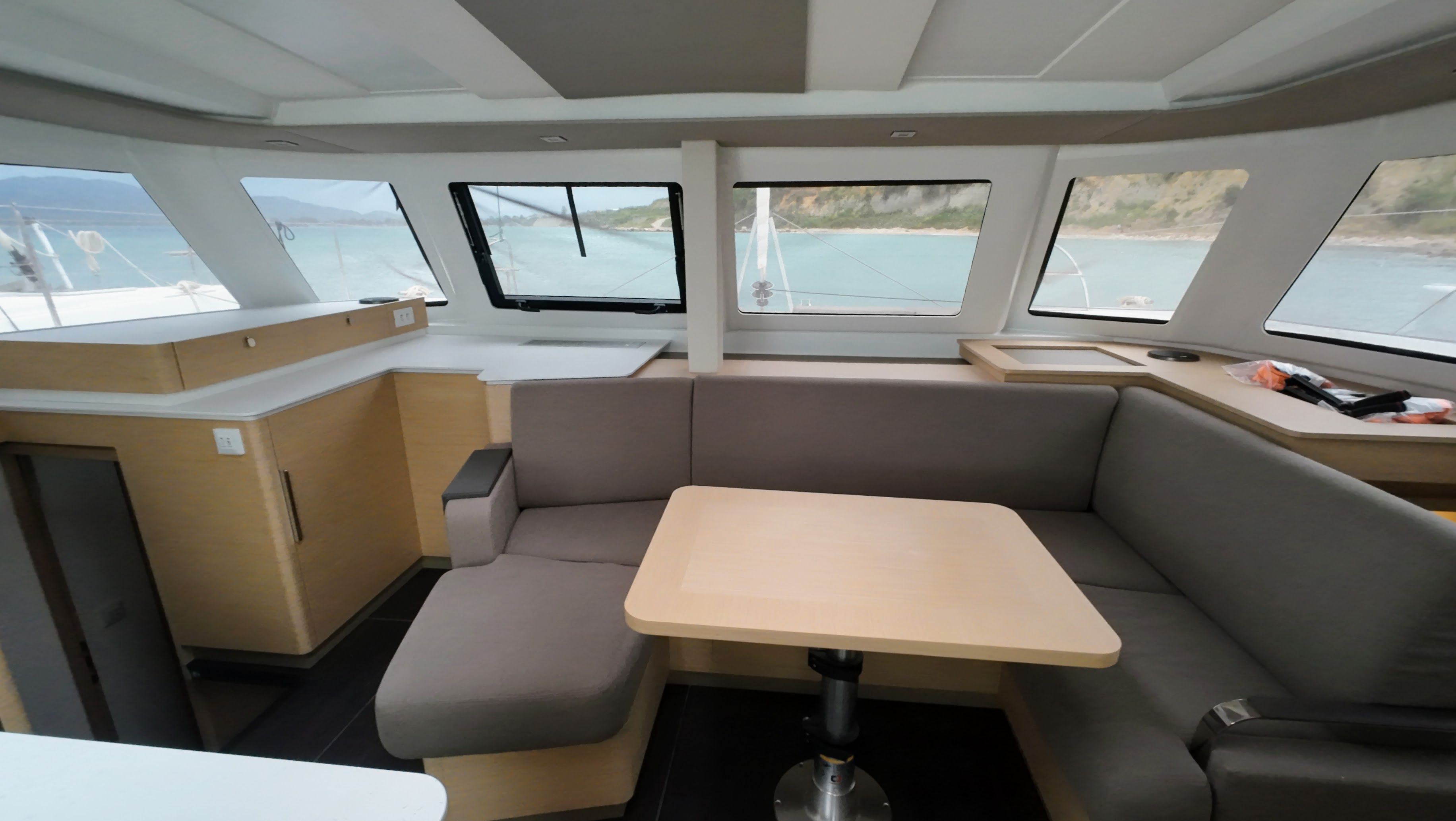Fountaine Pajot New 41 | Halo