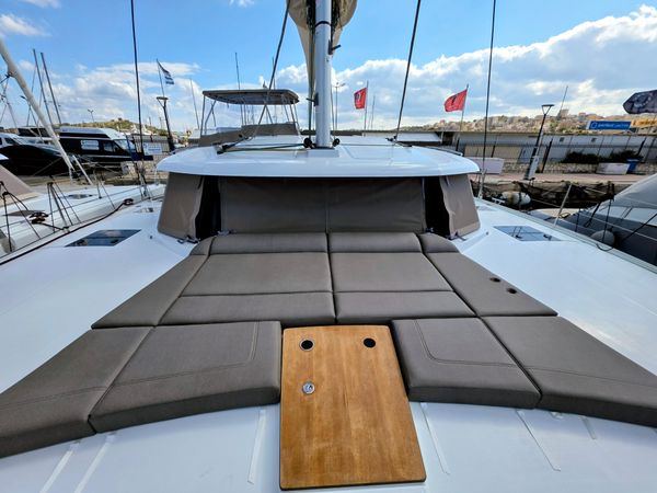 Fountaine Pajot New 41 | Halo