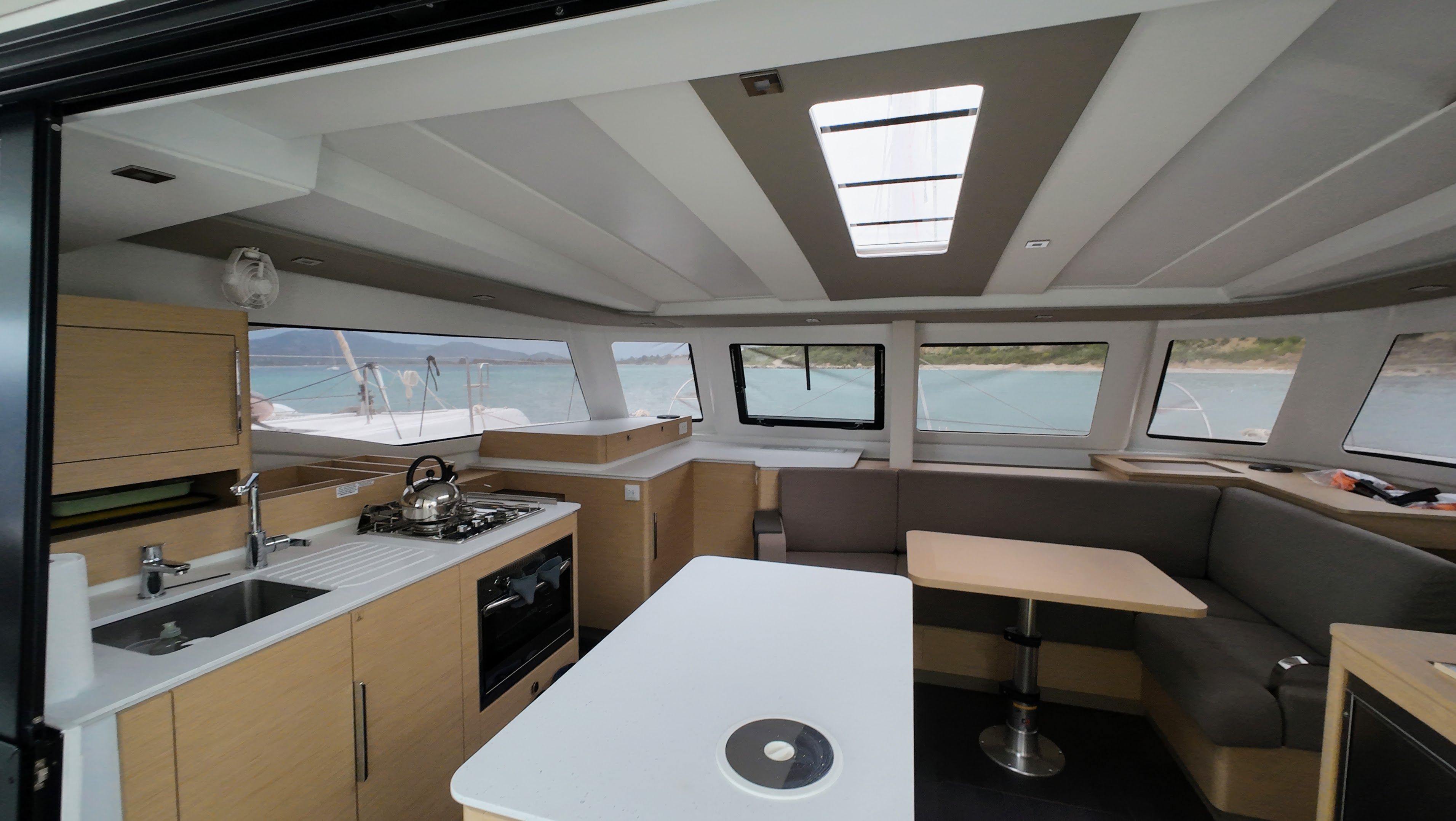 Fountaine Pajot New 41 | Halo