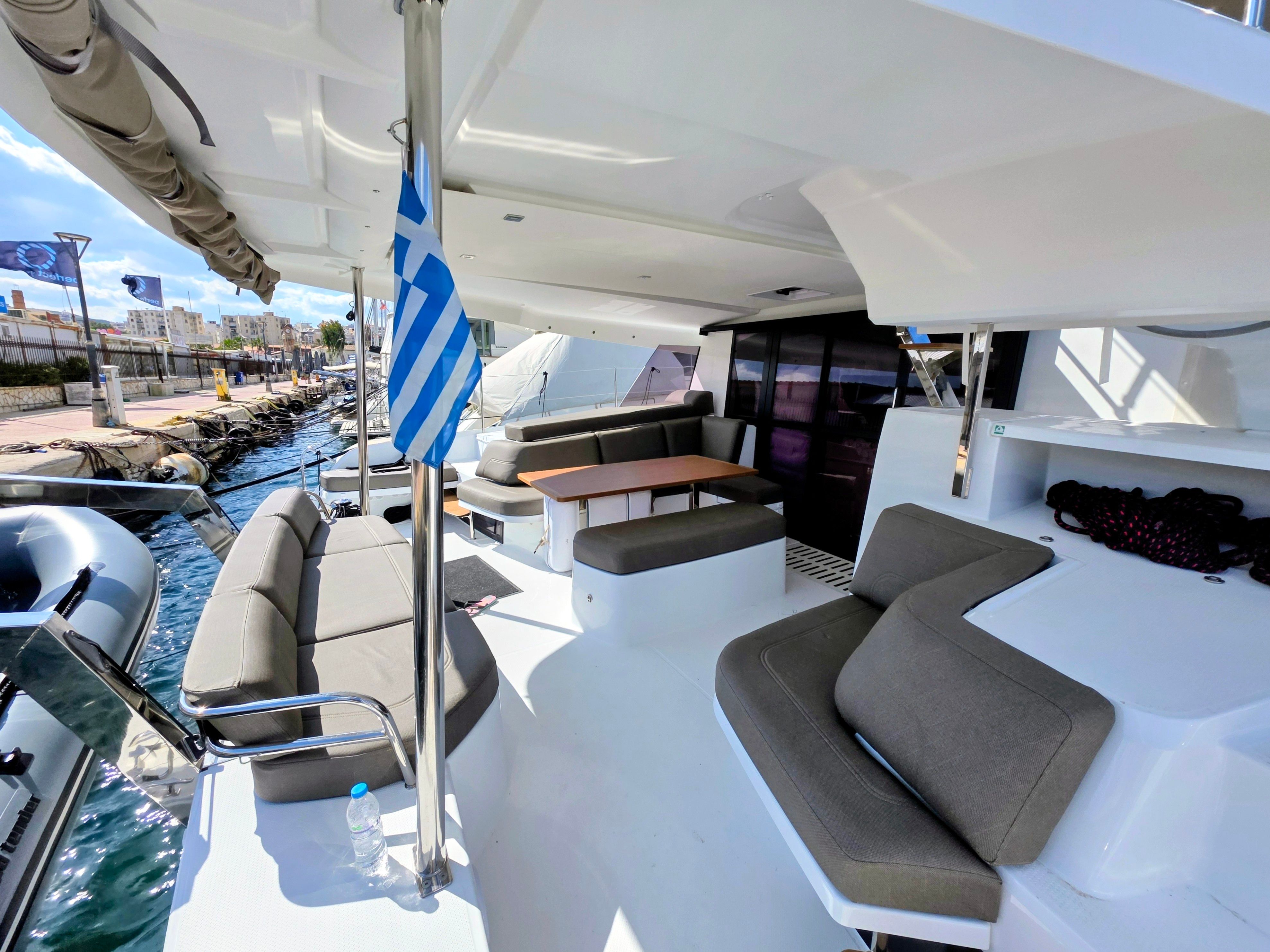 Fountaine Pajot New 41 | Halo