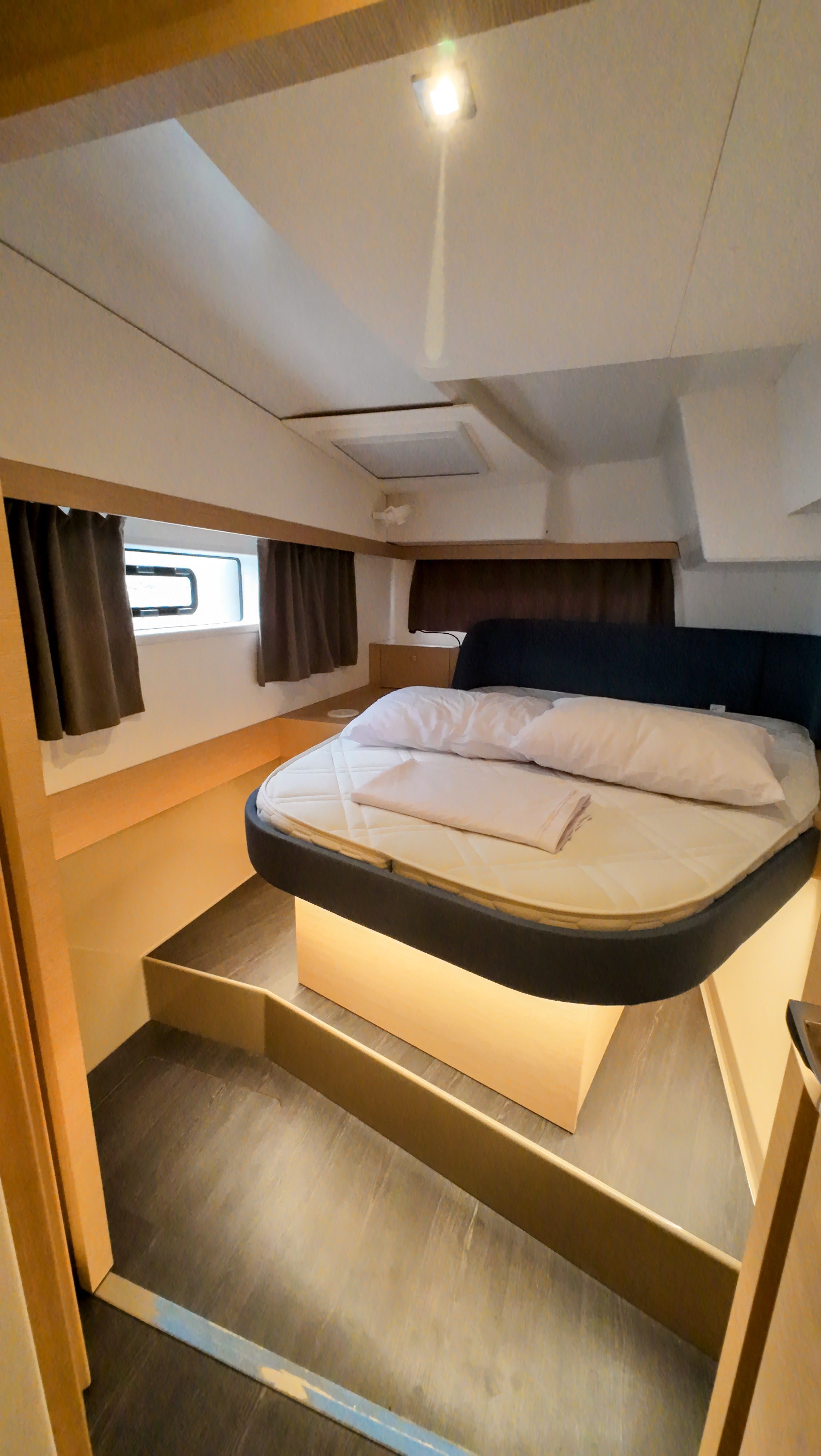 Fountaine Pajot New 41 | Halo