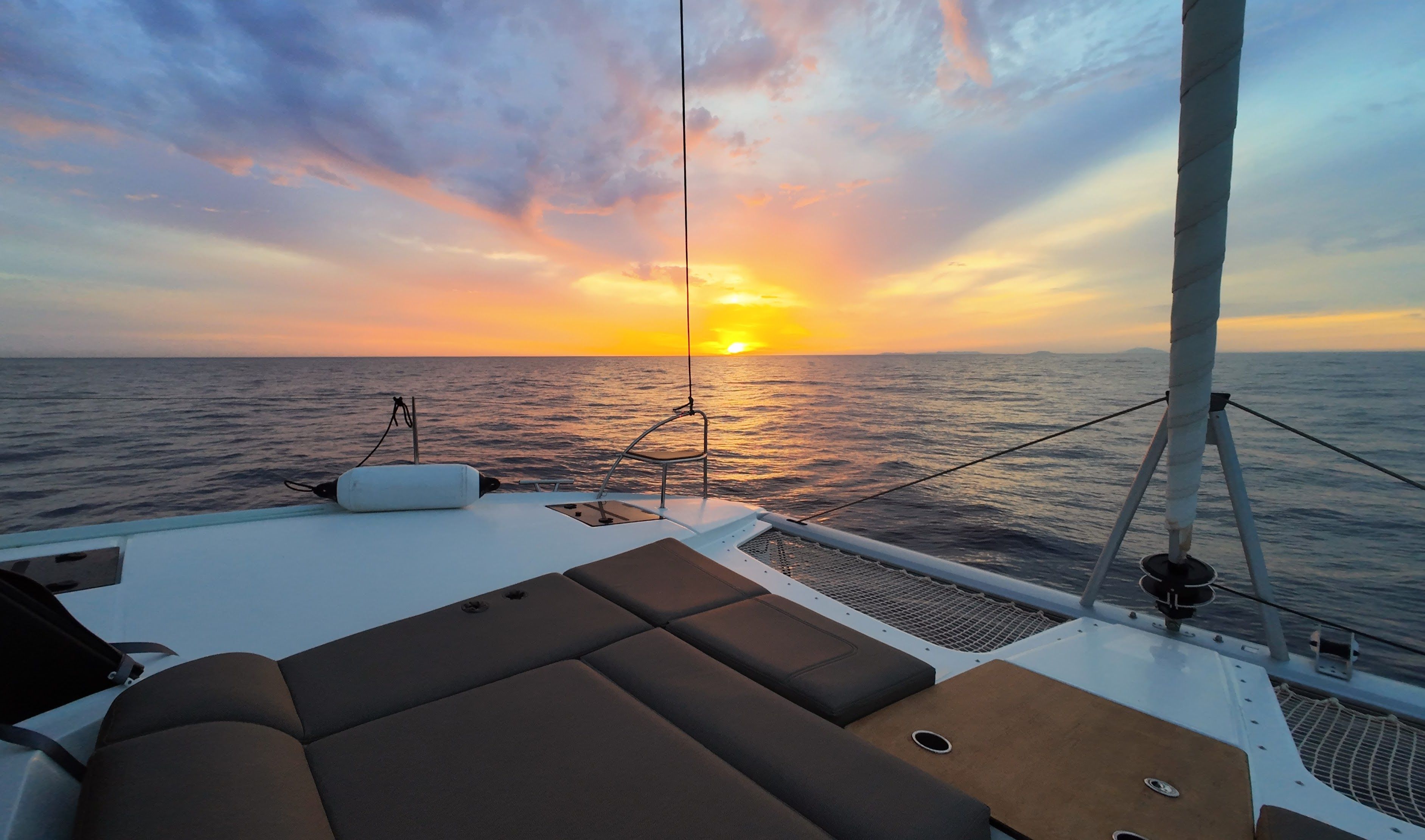 Fountaine Pajot New 41 | Halo