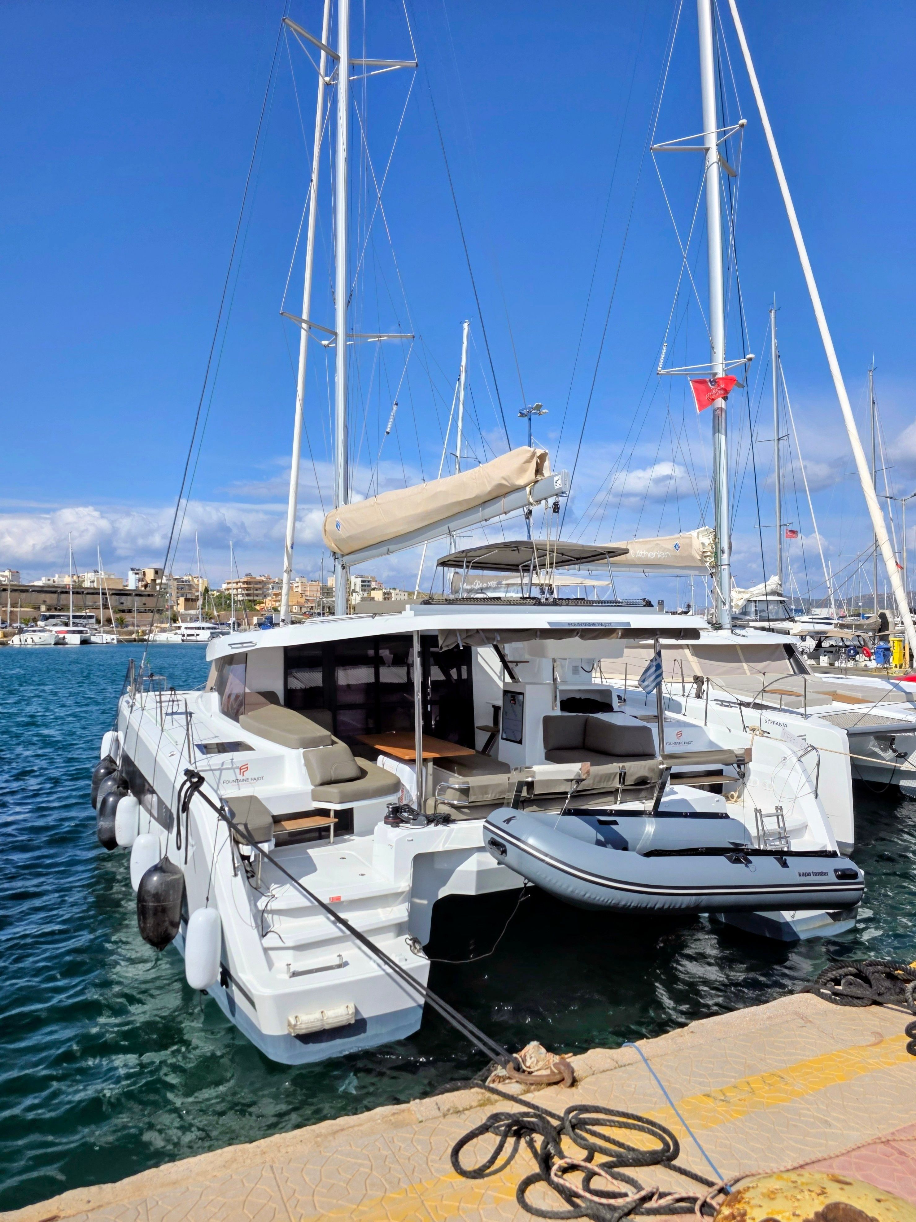 Fountaine Pajot New 41 | Halo