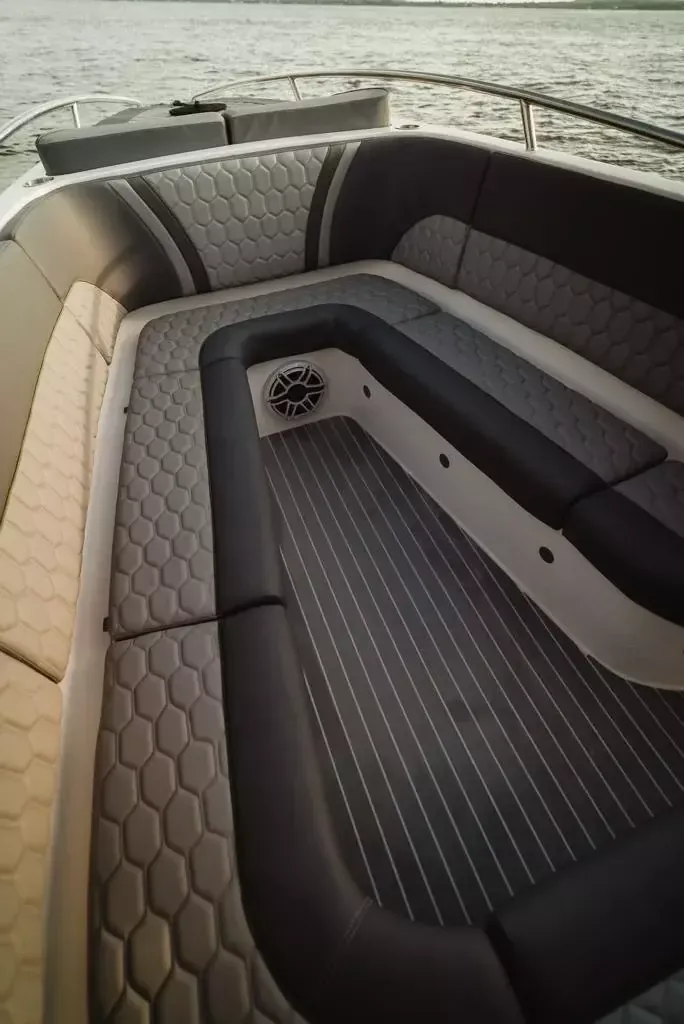 Custom Built 32 | Esturion 10