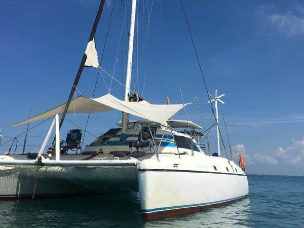 Custom Built 40 | Caro Blue