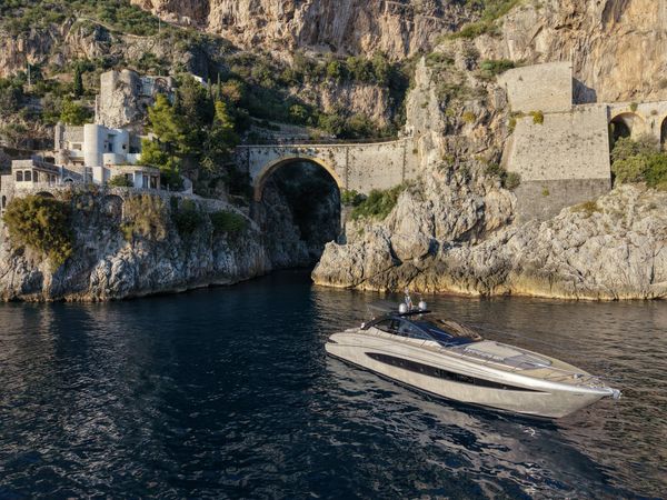Riva Vertigo 63 | Caesar