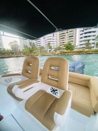 Custom Built 32 | Las Babys