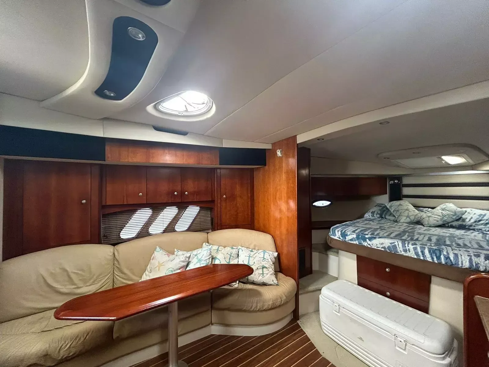 Cruiser Yachts 420 | Valemar