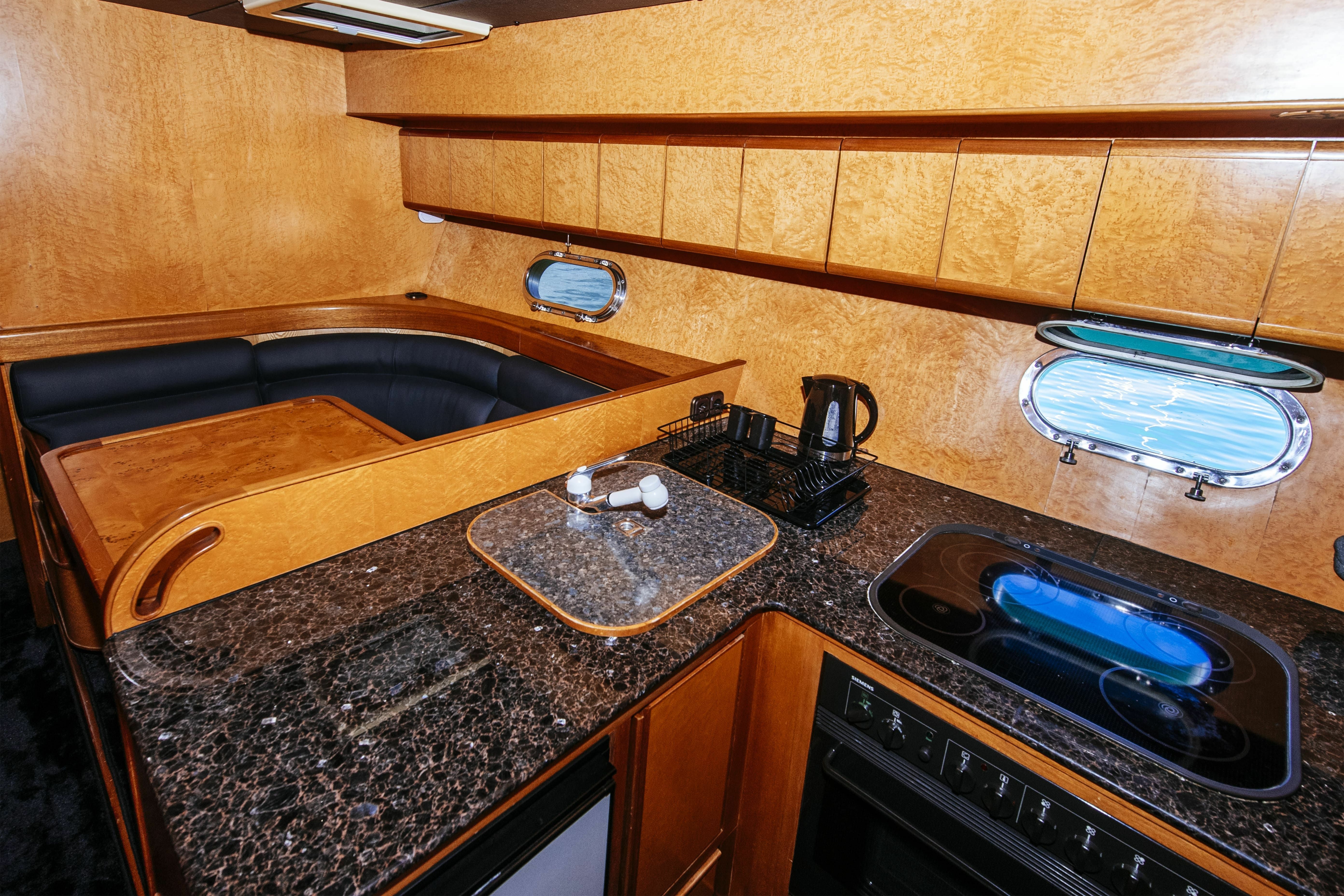 Horizon Elegance 52 | Tukan